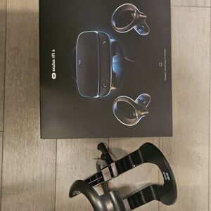 Oculus Rift S VR Headset - Black